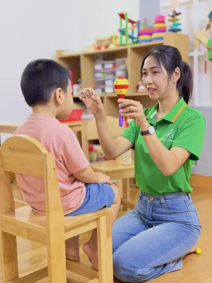 Can Thiệp Trẻ Chậm Nói